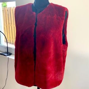 Vest fur ( faux or natural)